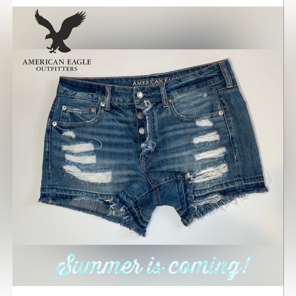 Tomgirl Midi Distressed Shorts, Size 6, by American Eagle